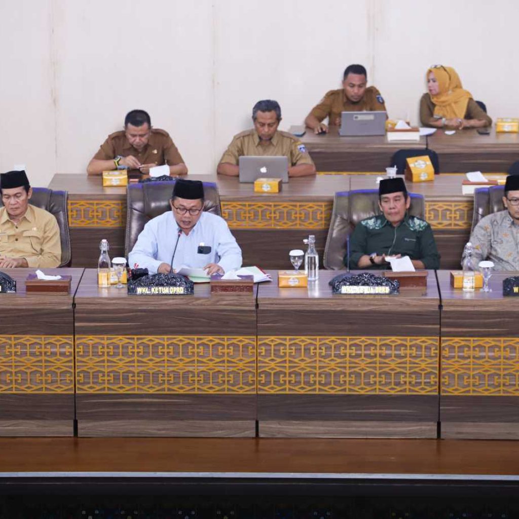 DPRD-masa-sidang-ketiga